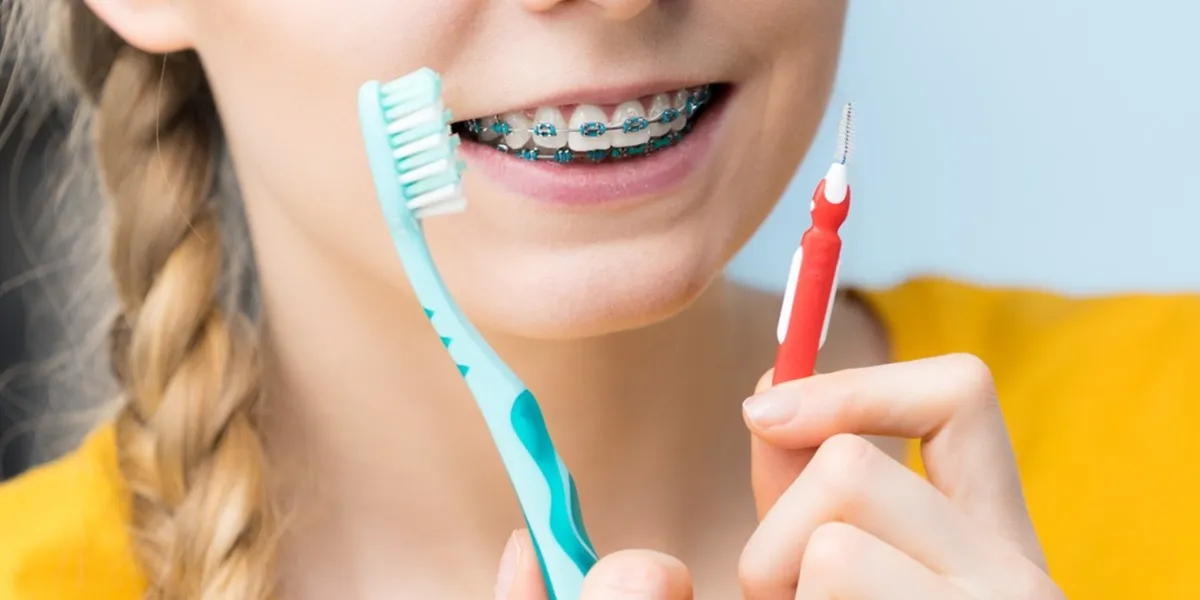 مسواک بین دندانی